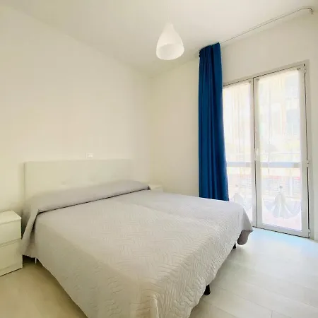 Apartment Augustus - Piazza Mazzini - Vicino Al Mare - Immobil Relax *