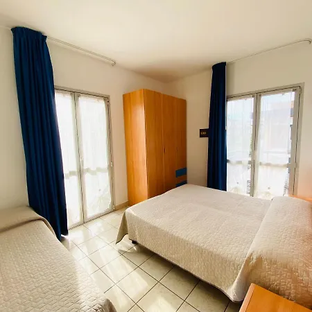 Augustus - Piazza Mazzini - Vicino Al Mare - Immobil Relax Apartment