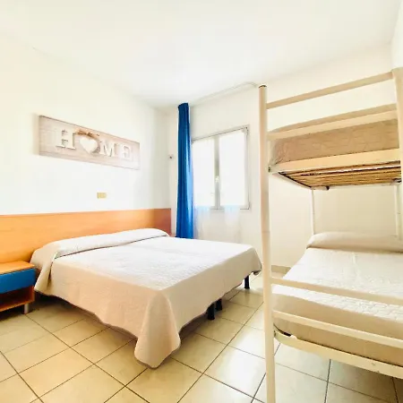 Apartment Augustus - Piazza Mazzini - Vicino Al Mare - Immobil Relax