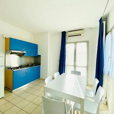 Apartment Augustus - Piazza Mazzini - Vicino Al Mare - Immobil Relax Lido di Jesolo