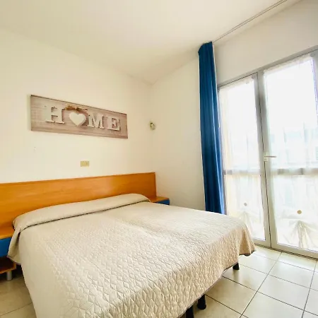 Augustus - Piazza Mazzini - Vicino Al Mare - Immobil Relax Apartment