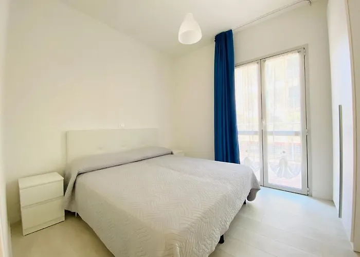 아파트 Augustus - Piazza Mazzini - Vicino Al Mare - Immobil Relax *