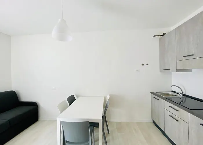 Augustus - Piazza Mazzini - Vicino Al Mare - Immobil Relax 아파트