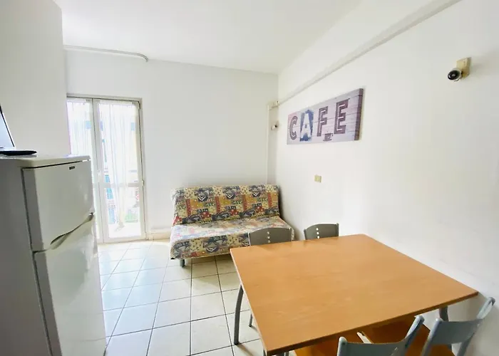 Augustus - Piazza Mazzini - Vicino Al Mare - Immobil Relax 아파트